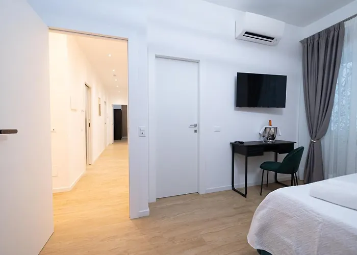 Gasthof Domus Vatican 4*